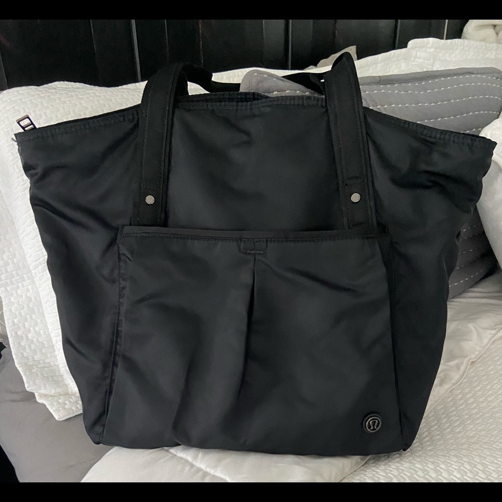Lululemon Live Free Tote Bag